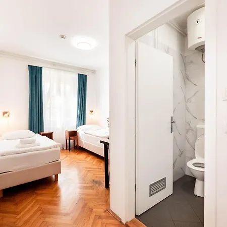 Pod Lipo Gæstehus Ljubljana