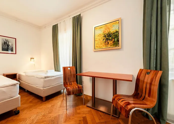 Pod Lipo 2* Ljubljana