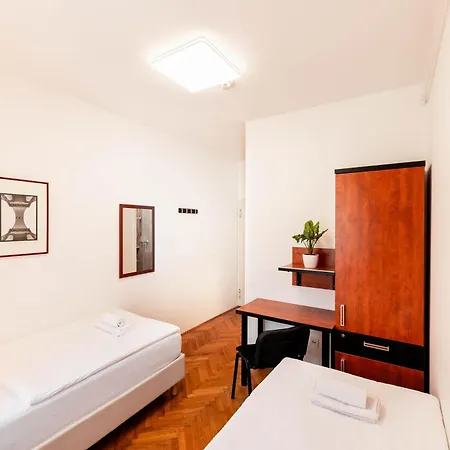 Pod Lipo Guest house 2*