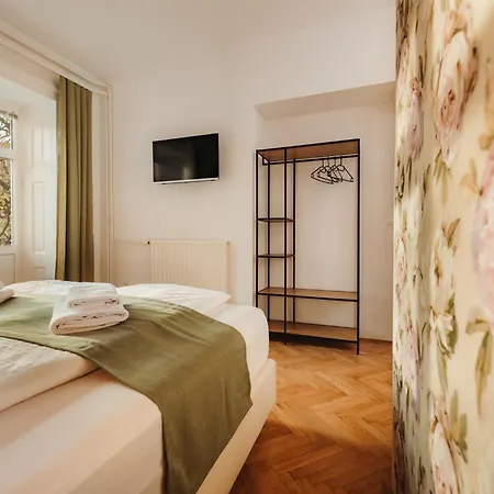 Gostinjska kuća Pod Lipo